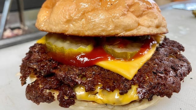 Little Cheeseburger.